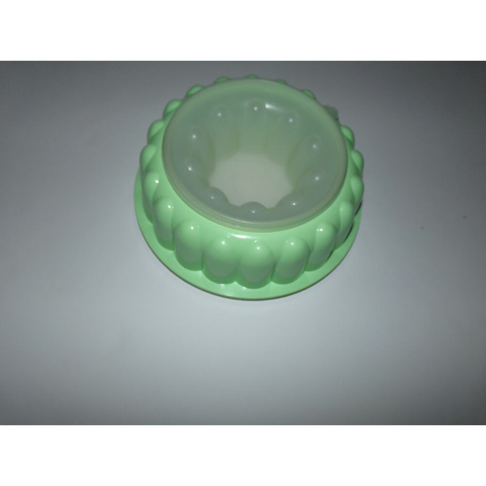 Vintage TUPPERWARE Jadeite Mint Green Jello Mold Ice Ring Jel-n-serve 3 Pc